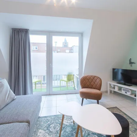 Apartment Ter Duinen With Balcony-1 By Interhome Апартаменты *