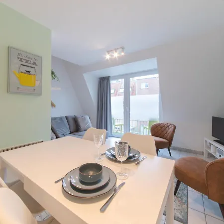 Apartment Ter Duinen With Balcony-1 By Interhome Апартаменты *