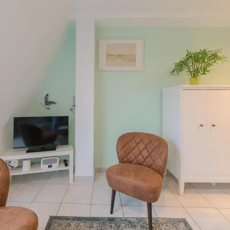 Apartment Ter Duinen With Balcony-1 By Interhome Бреден