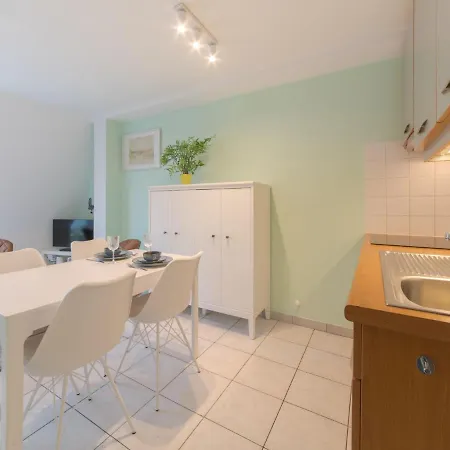 Apartment Ter Duinen With Balcony-1 By Interhome Апартаменты *